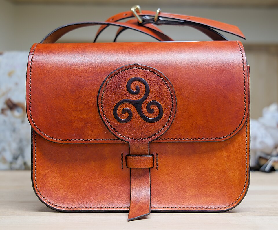 Les cuirs d'Agathe - Artisan Cuir Leather Handbag By Les Cuirs DAgathe DSC07738